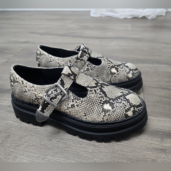 Steve Madden Maryjane Kamlee Lug  Platform Snake Print Chunky Loafers Size 8.5 - Picture 2 of 11